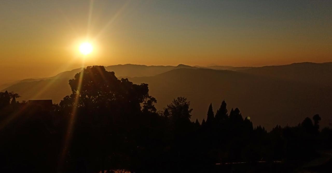 Aakeet Lyang * Kurseong