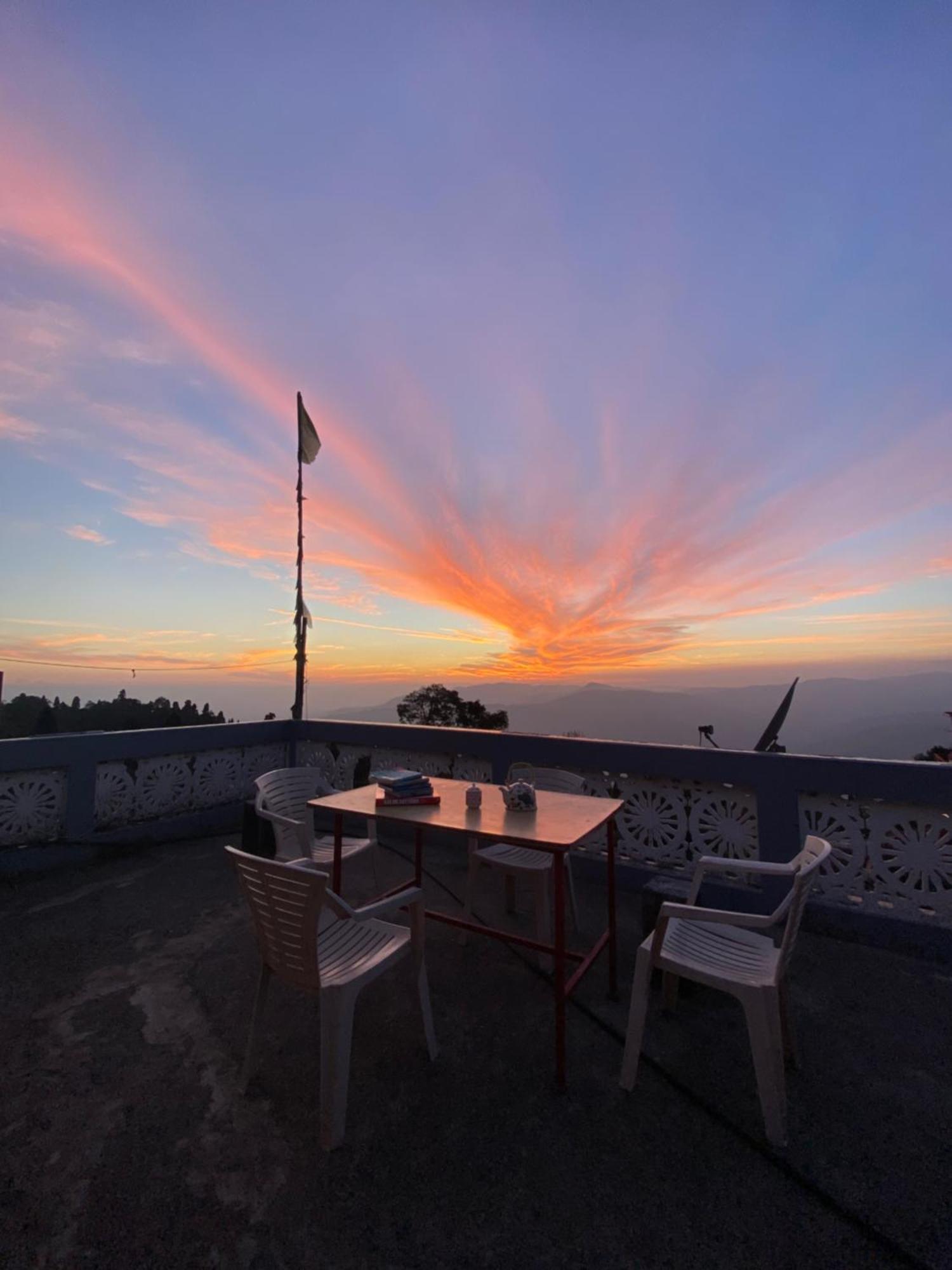Aakeet Lyang Kurseong